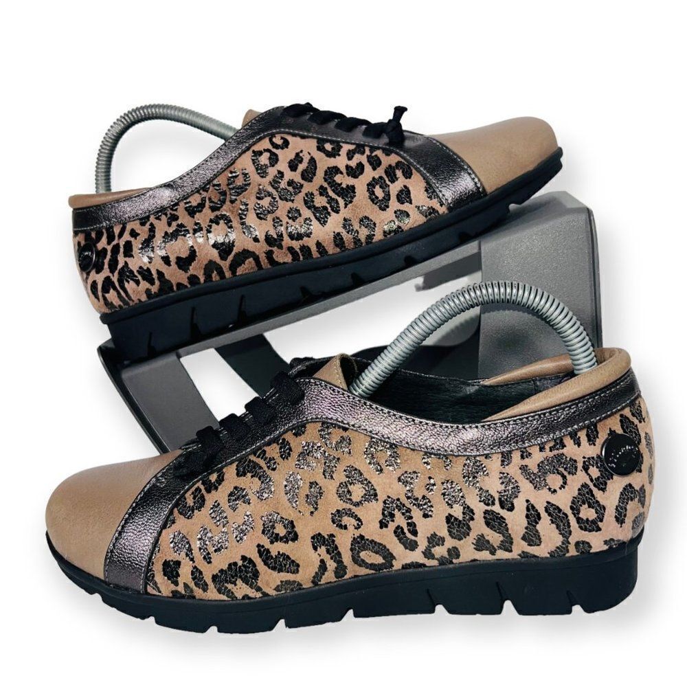 Eco Wave Comfort Sneakers Tan / Black Leopard Print Women's 5